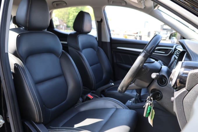 2025 Mg Mg Zs