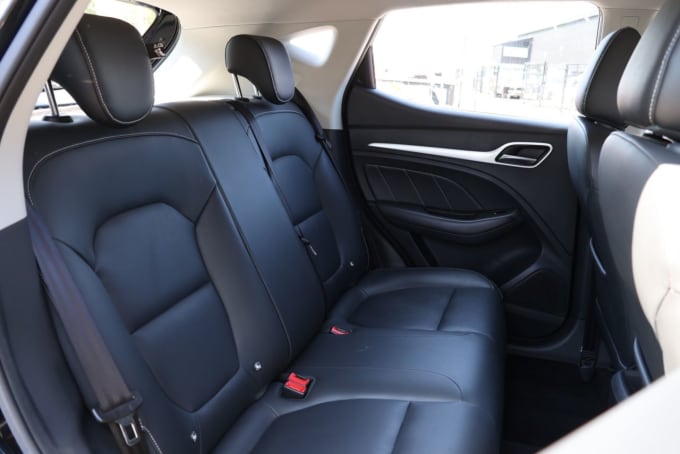 2025 Mg Mg Zs