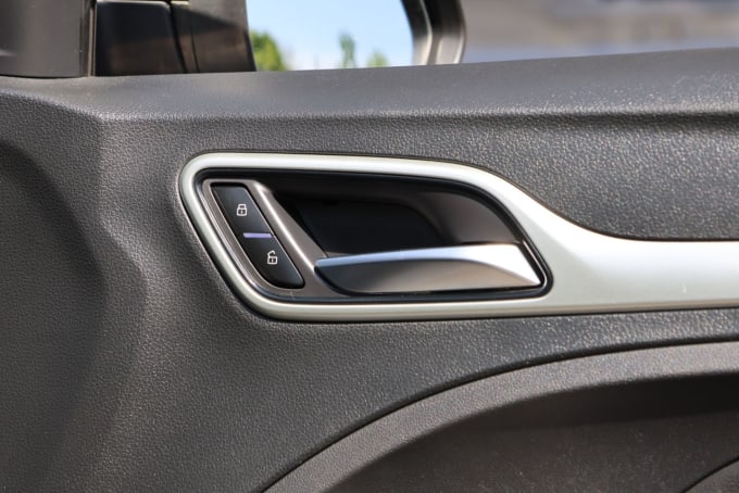 2025 Mg Mg Zs