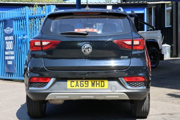 2025 Mg Mg Zs
