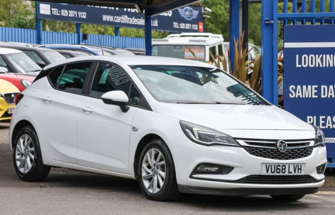 2025 Vauxhall Astra