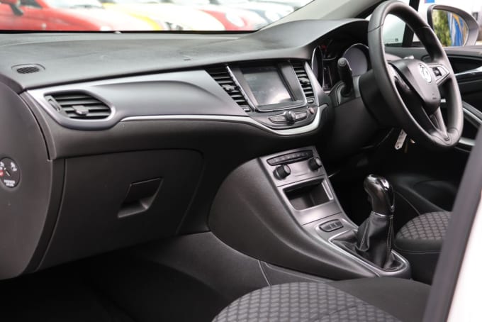 2025 Vauxhall Astra