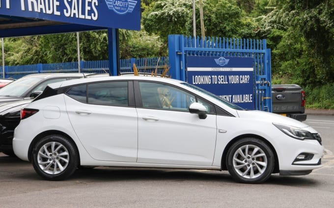 2025 Vauxhall Astra