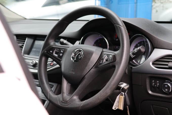2025 Vauxhall Astra