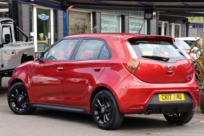 2025 Mg Mg3