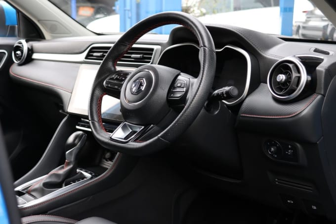 2025 Mg Mg Zs