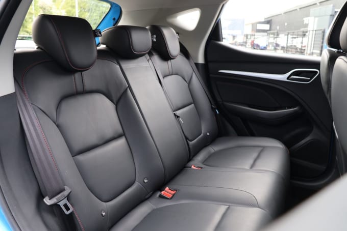 2025 Mg Mg Zs