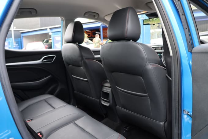 2025 Mg Mg Zs