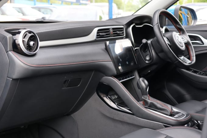 2025 Mg Mg Zs