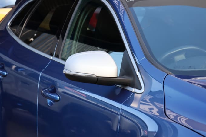 2025 Volvo V40