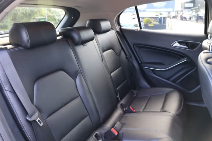 2025 Mercedes-benz Gla