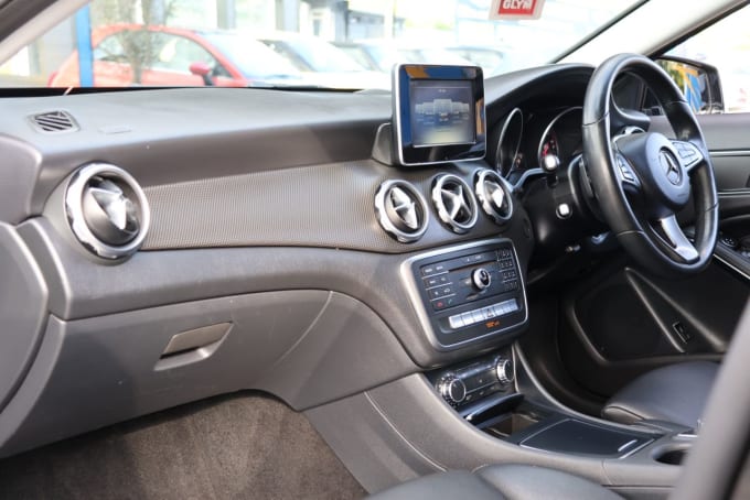 2025 Mercedes-benz Gla