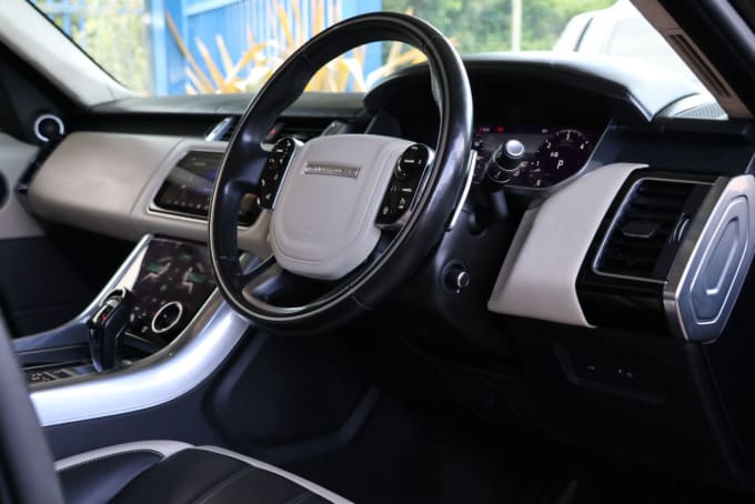 2025 Land Rover Range Rover Sport