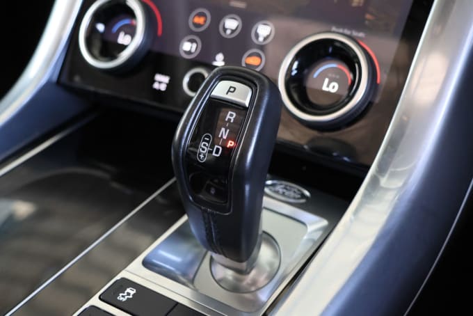 2025 Land Rover Range Rover Sport