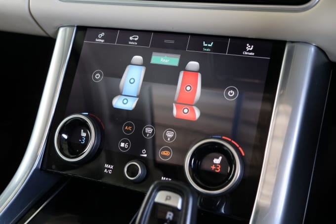 2025 Land Rover Range Rover Sport