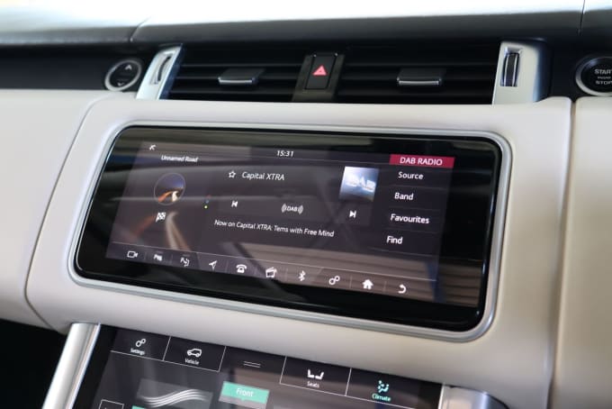 2025 Land Rover Range Rover Sport