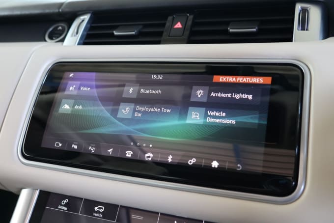 2025 Land Rover Range Rover Sport