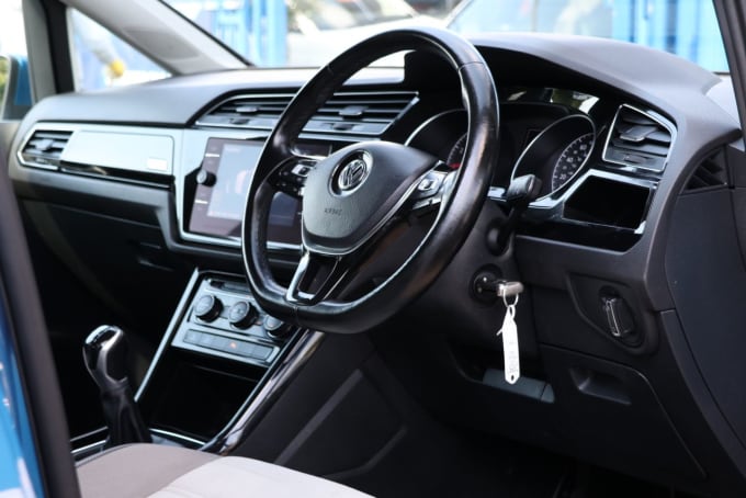 2025 Volkswagen Touran