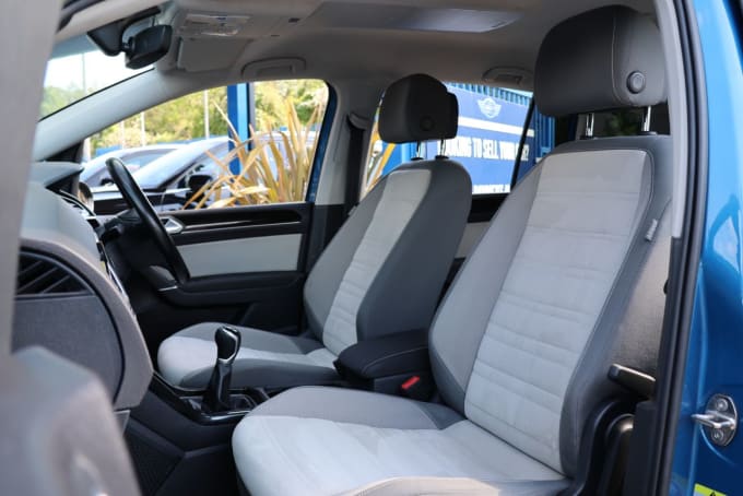 2025 Volkswagen Touran
