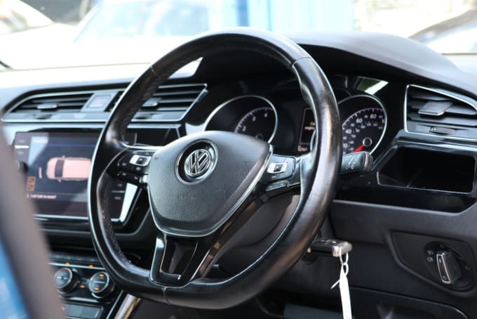 2025 Volkswagen Touran