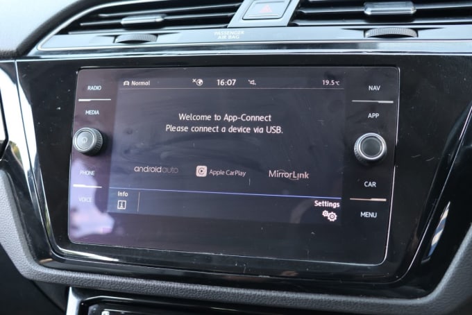2025 Volkswagen Touran