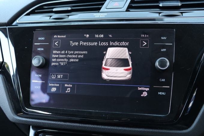 2025 Volkswagen Touran