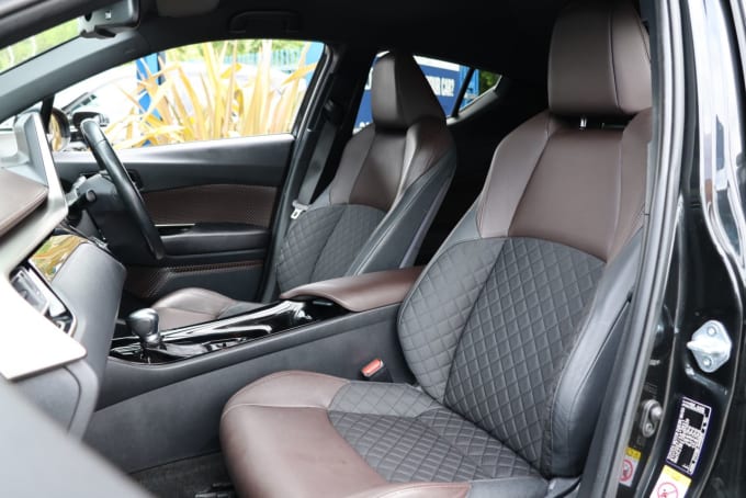 2025 Toyota C-hr