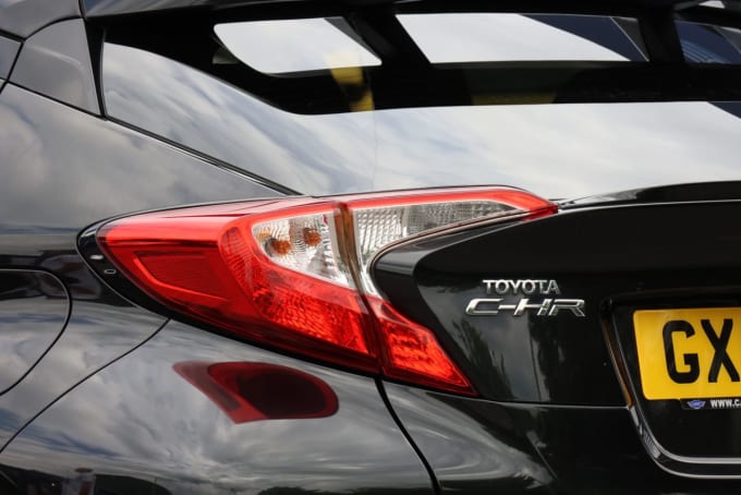 2025 Toyota C-hr