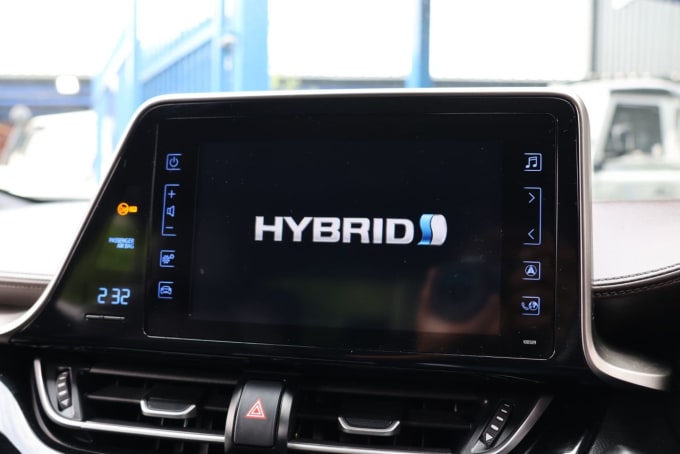 2025 Toyota C-hr