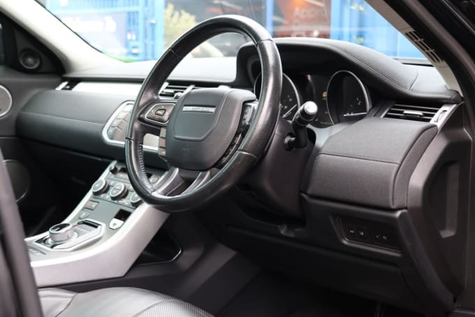 2025 Land Rover Range Rover Evoque