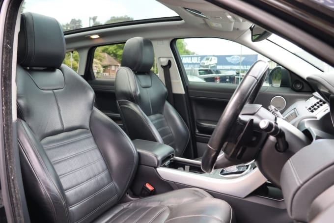 2025 Land Rover Range Rover Evoque