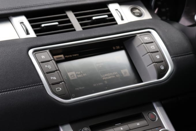 2025 Land Rover Range Rover Evoque
