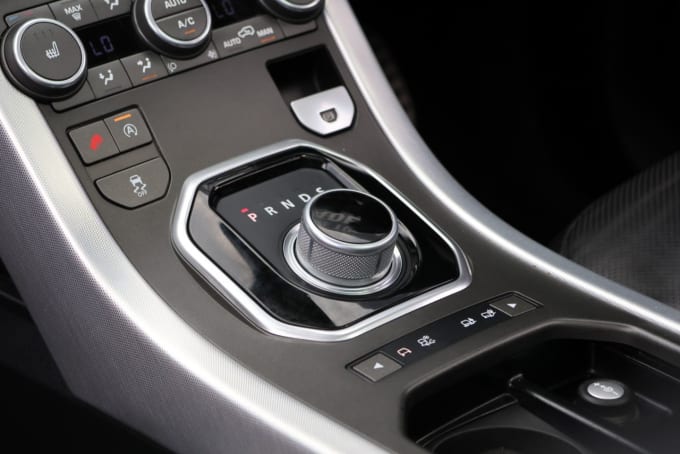 2025 Land Rover Range Rover Evoque