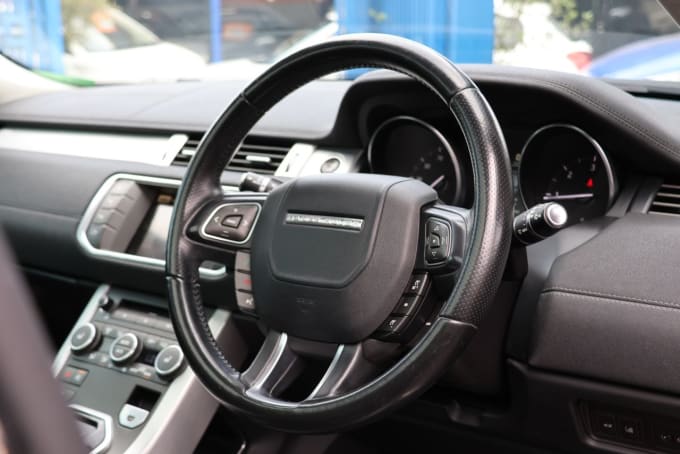 2025 Land Rover Range Rover Evoque