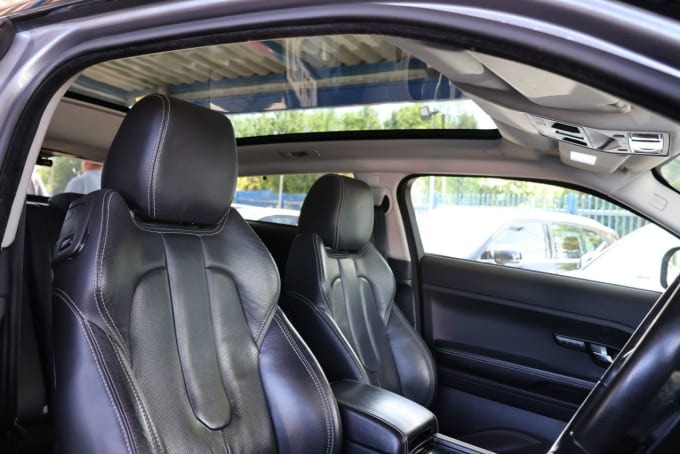 2025 Land Rover Range Rover Evoque