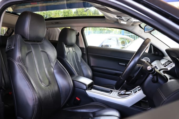2025 Land Rover Range Rover Evoque
