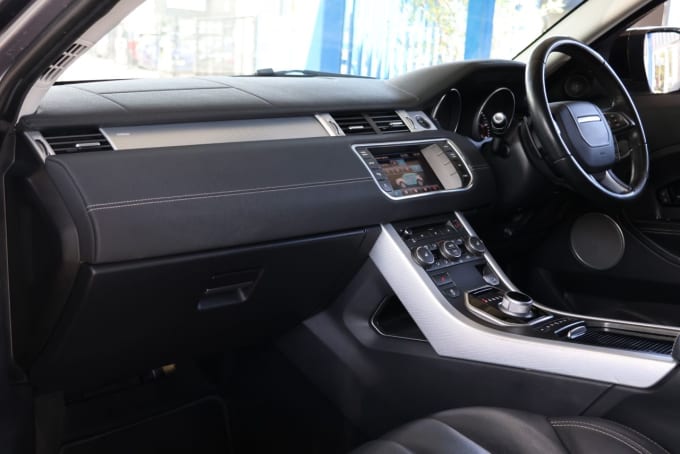 2025 Land Rover Range Rover Evoque