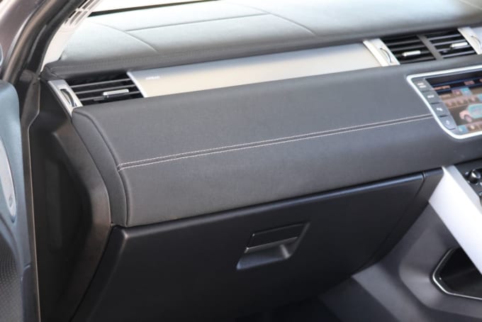 2025 Land Rover Range Rover Evoque