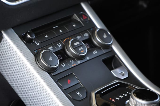 2025 Land Rover Range Rover Evoque