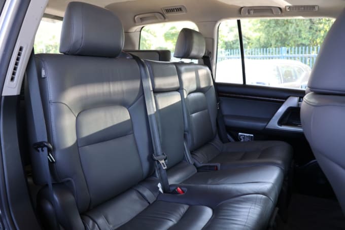 2025 Toyota Land Cruiser