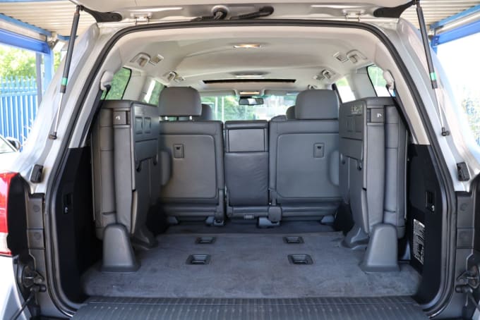 2025 Toyota Land Cruiser