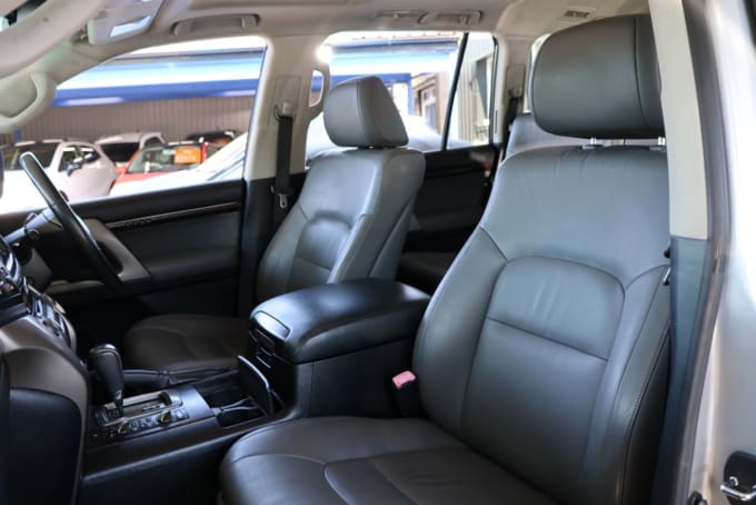 2025 Toyota Land Cruiser
