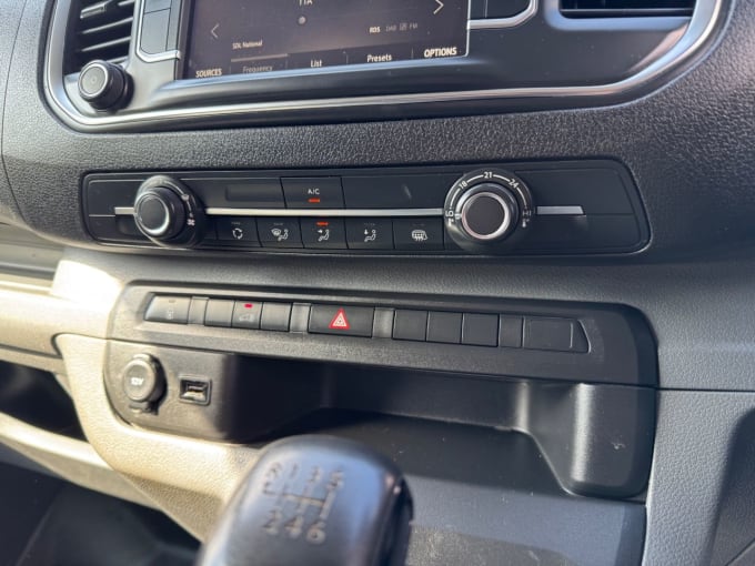 2025 Vauxhall Vivaro