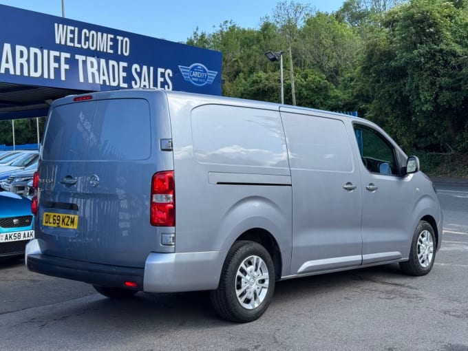 2025 Vauxhall Vivaro