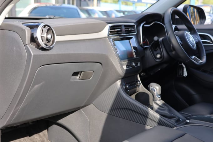 2025 Mg Mg Zs