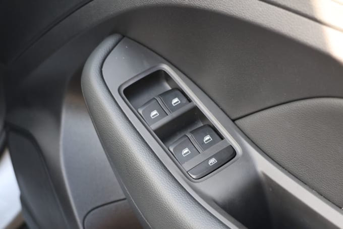 2025 Mg Mg Zs