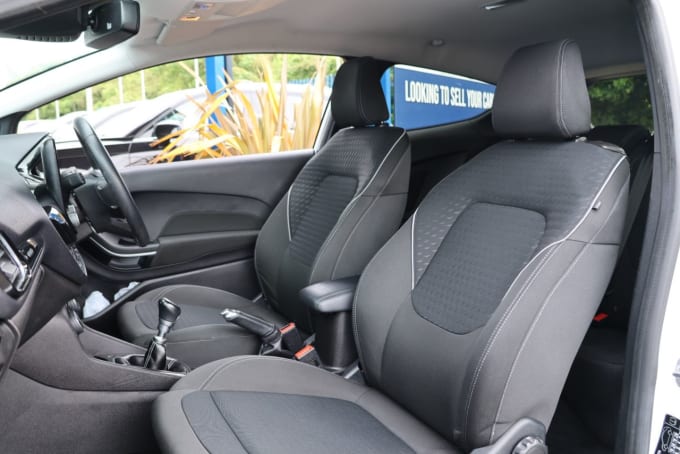 2025 Ford Fiesta