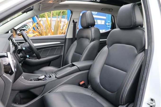 2025 Mg Mg Zs