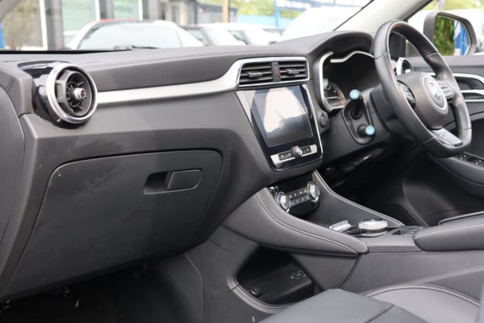 2025 Mg Mg Zs