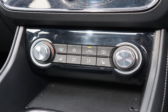 2025 Mg Mg Zs